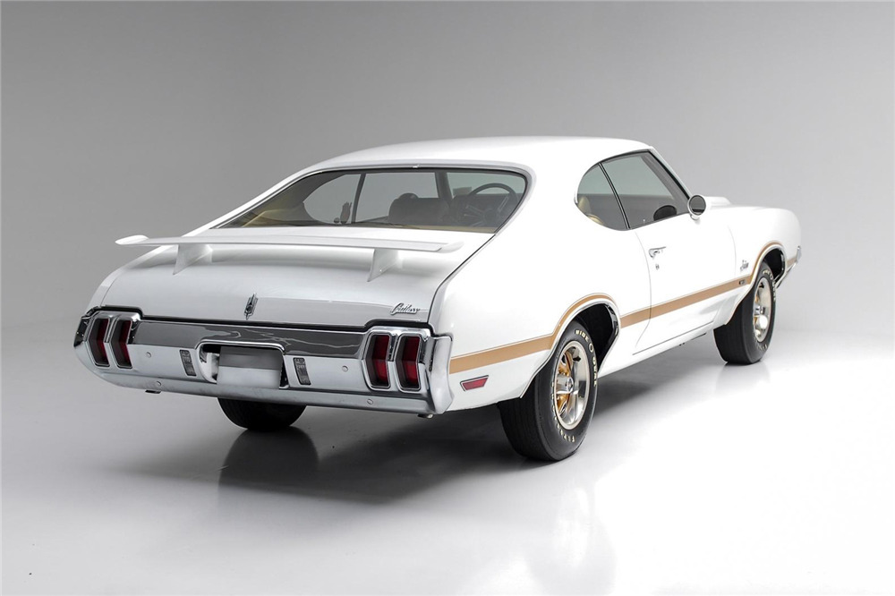 1970 OLDSMOBILE CUTLASS W31 - Rear 3/4 - 193787