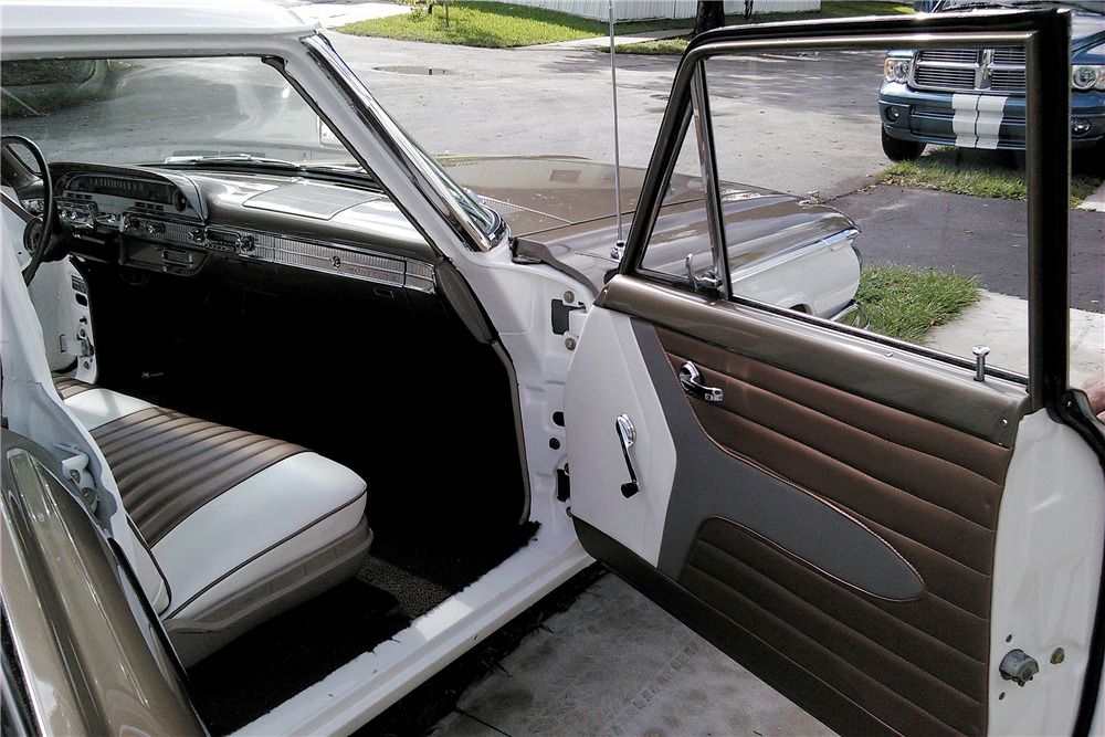 1962 MERCURY MONTEREY STATION WAGON - Interior - 193989