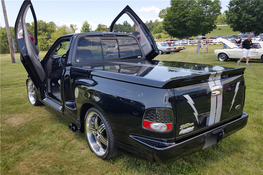 2003 FORD F-150 LIGHTNING CUSTOM PICKUP - Front 3/4 - 194013