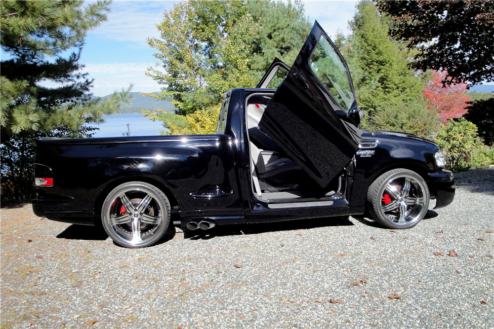 2003 FORD F-150 LIGHTNING CUSTOM PICKUP - Side Profile - 194013