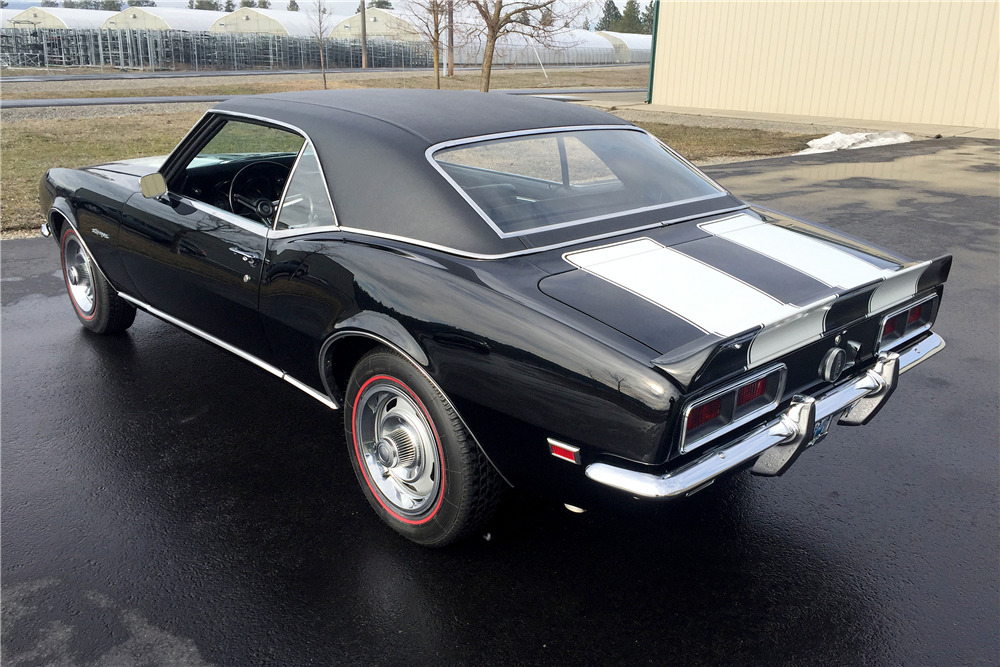 1968 CHEVROLET CAMARO Z/28 RS - Rear 3/4 - 194065