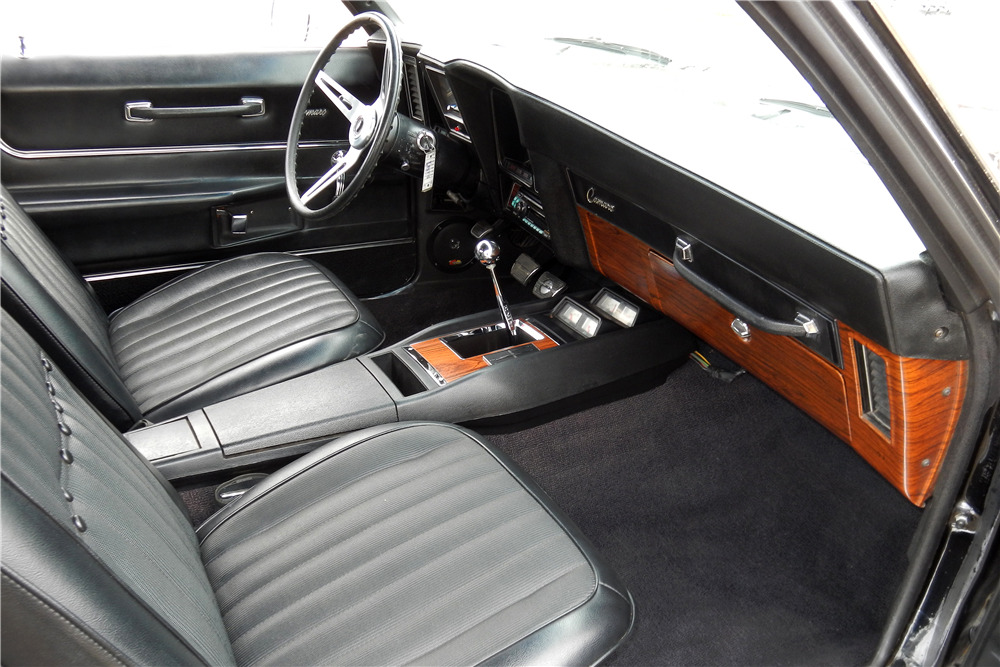 1969 CHEVROLET CAMARO CUSTOM COUPE - Interior - 194086