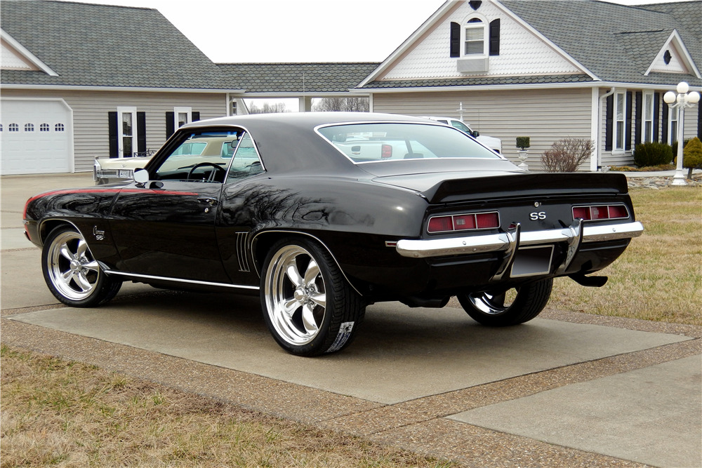 1969 CHEVROLET CAMARO CUSTOM COUPE - Rear 3/4 - 194086