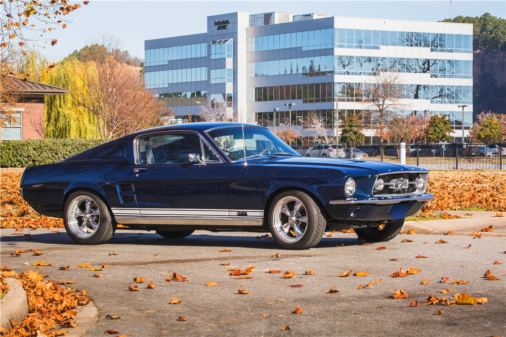 1967 FORD MUSTANG CUSTOM FASTBACK - Front 3/4 - 194119.
