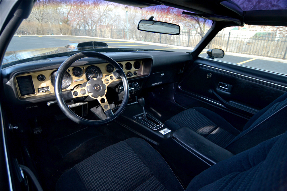 1980 PONTIAC TRANS AM  - Interior - 194128