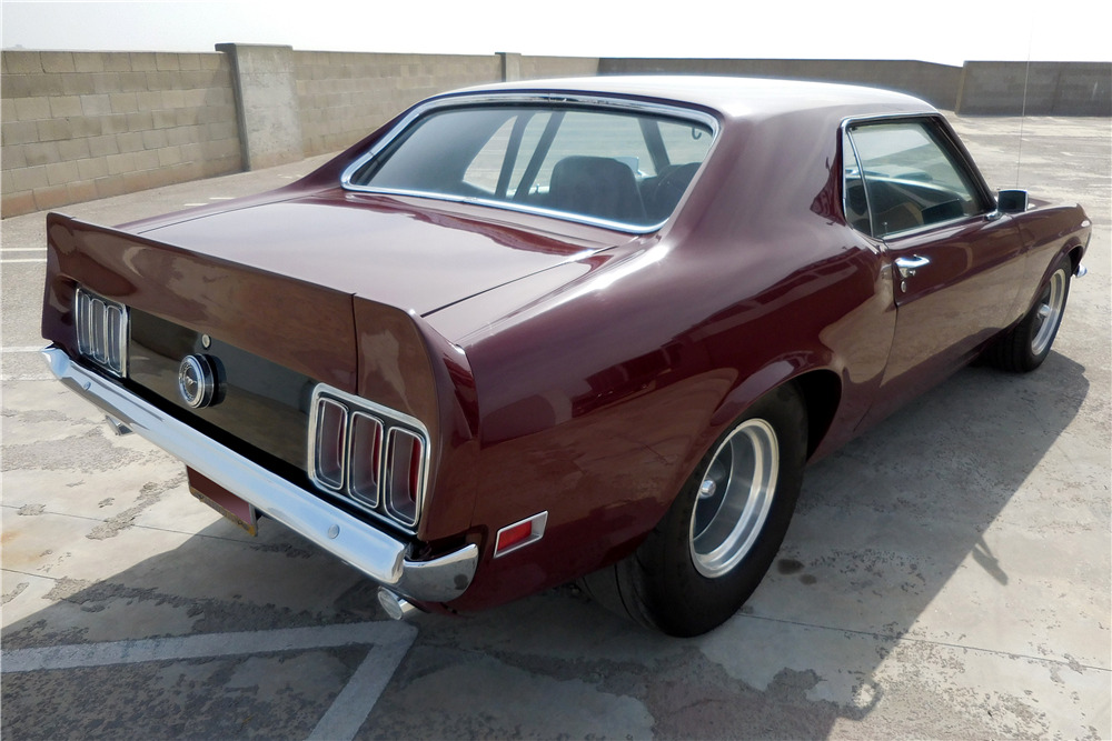 1970 FORD MUSTANG - Rear 3/4 - 194157
