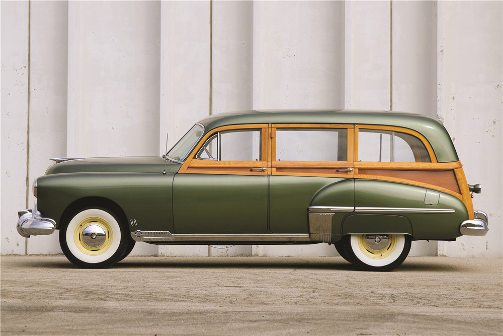 1949 OLDSMOBILE 88 WOODY WAGON - Side Profile - 194207