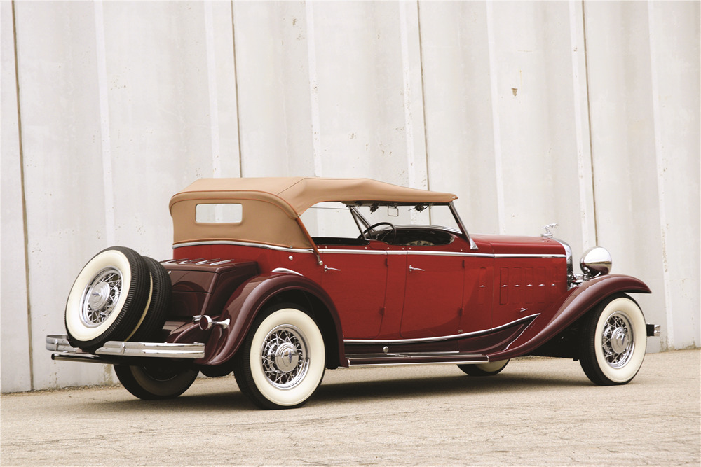 1932 LINCOLN KB V12 BRUNN SPORT PHAETON - Rear 3/4 - 194211