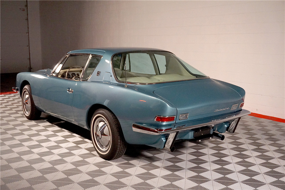 1963 STUDEBAKER AVANTI CUSTOM COUPE - Rear 3/4 - 194713