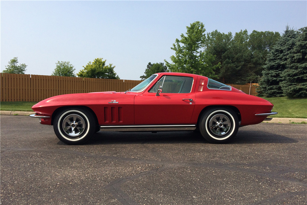 1965 CHEVROLET CORVETTE 396/425 - Side Profile - 194919