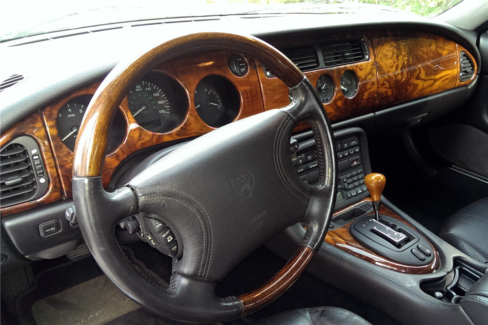 1999 Jaguar Xk8