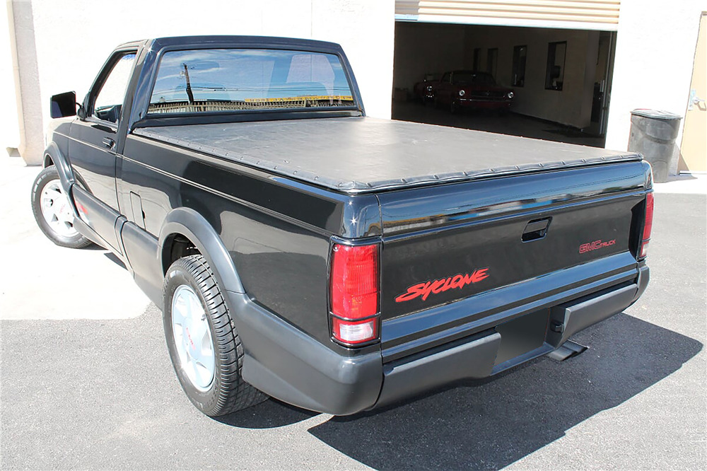 1991 GMC SYCLONE  - Rear 3/4 - 195018