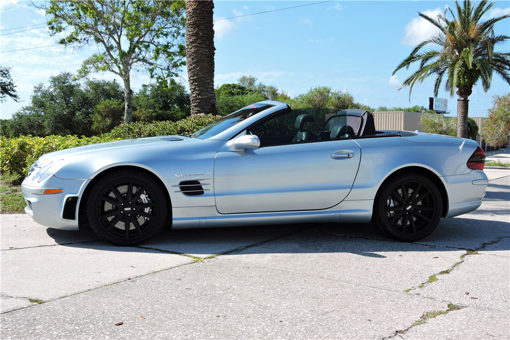 2005 MERCEDES-BENZ SL65 AMG CONVERTIBLE - Side Profile - 195105