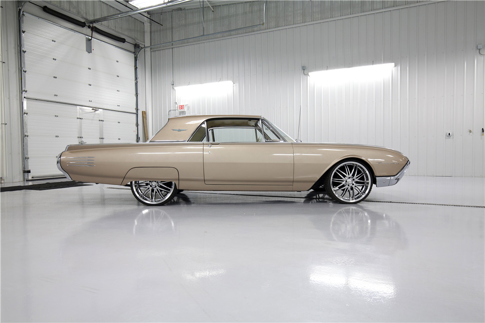 1961 FORD THUNDERBIRD - Side Profile - 195220