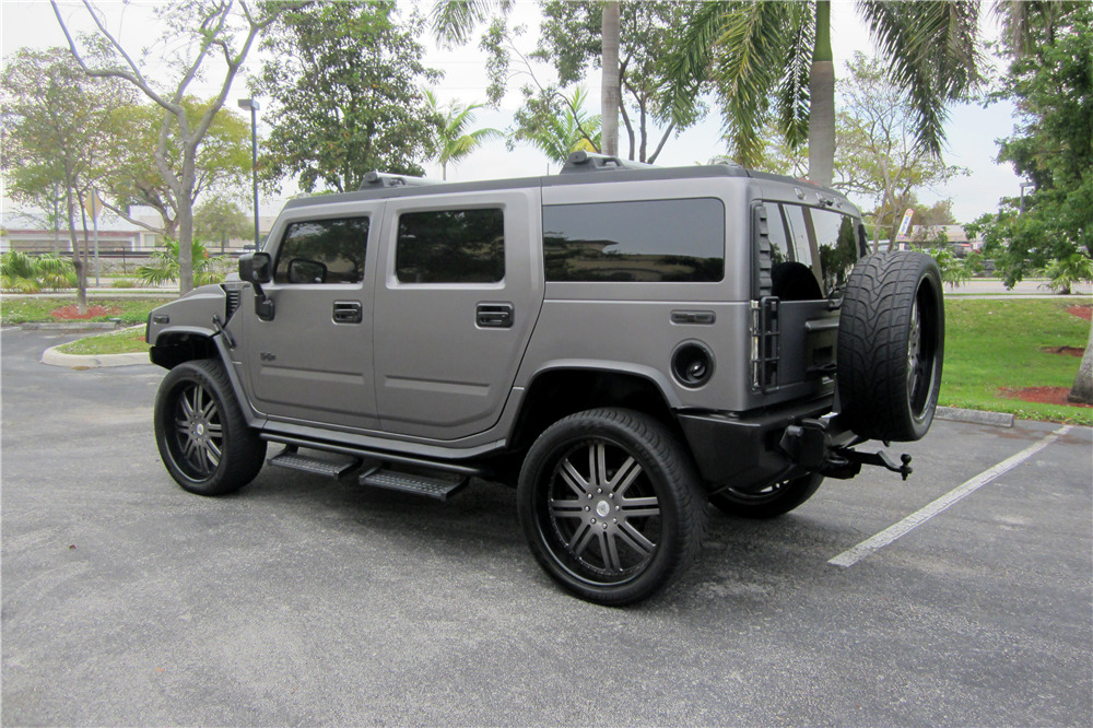 2003 HUMMER H2 - Rear 3/4 - 195533