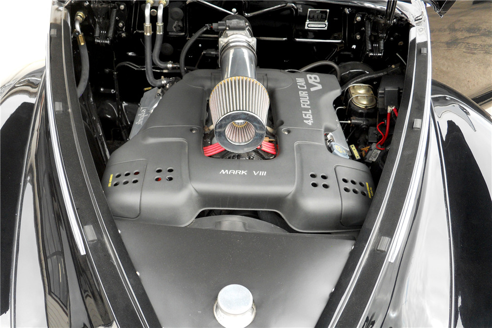 1941 LINCOLN ZEPHYR CUSTOM CONVERTIBLE - Engine - 195574