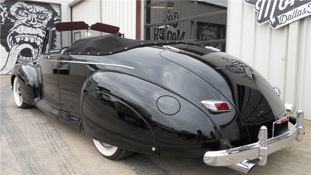 1941 LINCOLN ZEPHYR CUSTOM CONVERTIBLE - Rear 3/4 - 195574