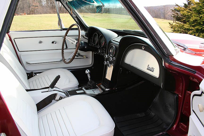 1967 CHEVROLET CORVETTE 427/435 CONVERTIBLE - Interior - 195588