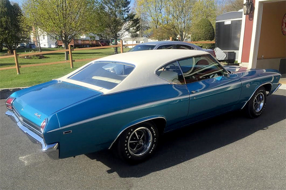 1969 CHEVROLET CHEVELLE SS - Rear 3/4 - 195832