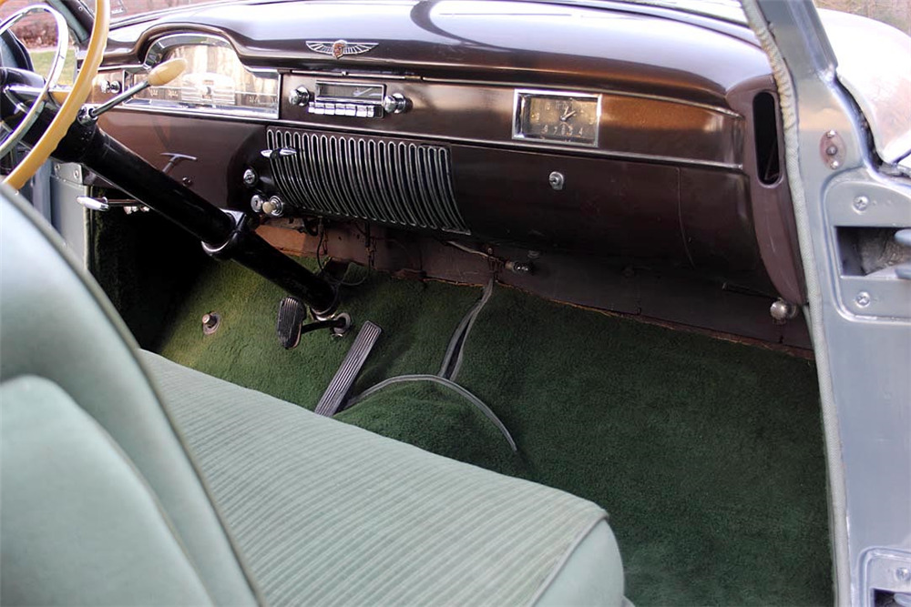 1949 CADILLAC SERIES 61 CLUB COUPE - Interior - 195856