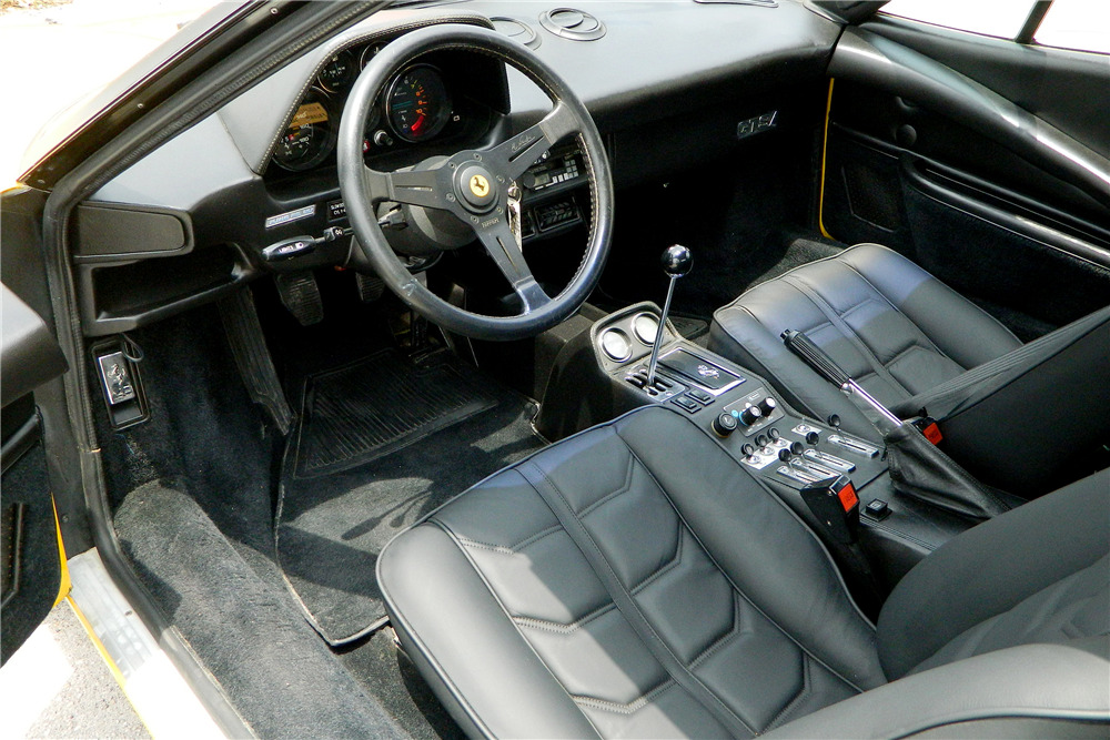 1982 FERRARI 308 GTSI TARGA - Interior - 195942