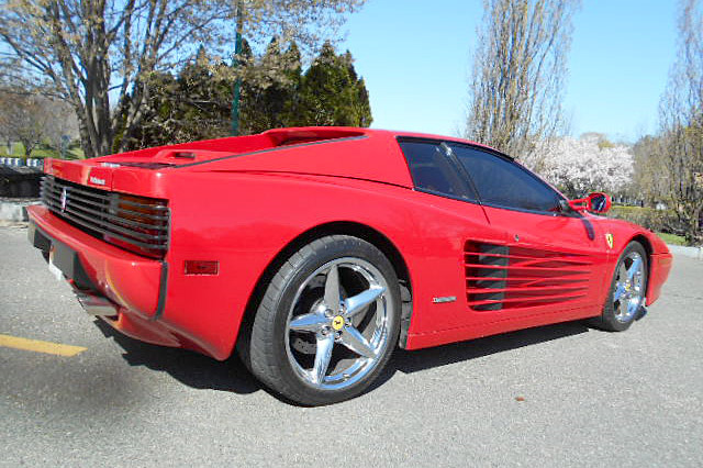 1988 FERRARI TESTAROSSA - Rear 3/4 - 196019