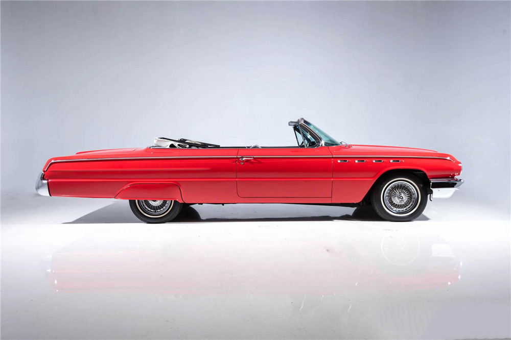 1962 BUICK ELECTRA 225 CONVERTIBLE - Side Profile - 196297