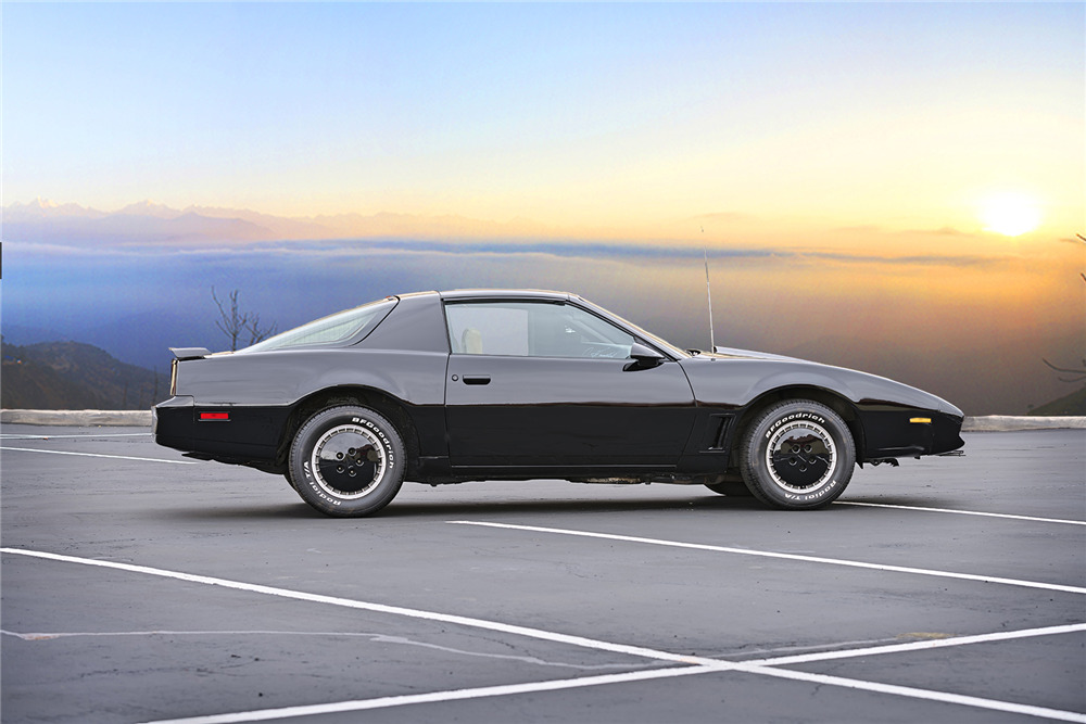 Понтиак Firebird 1982