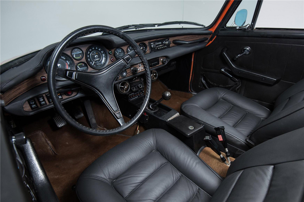 1973 VOLVO 1800ES WAGON - Interior - 196353