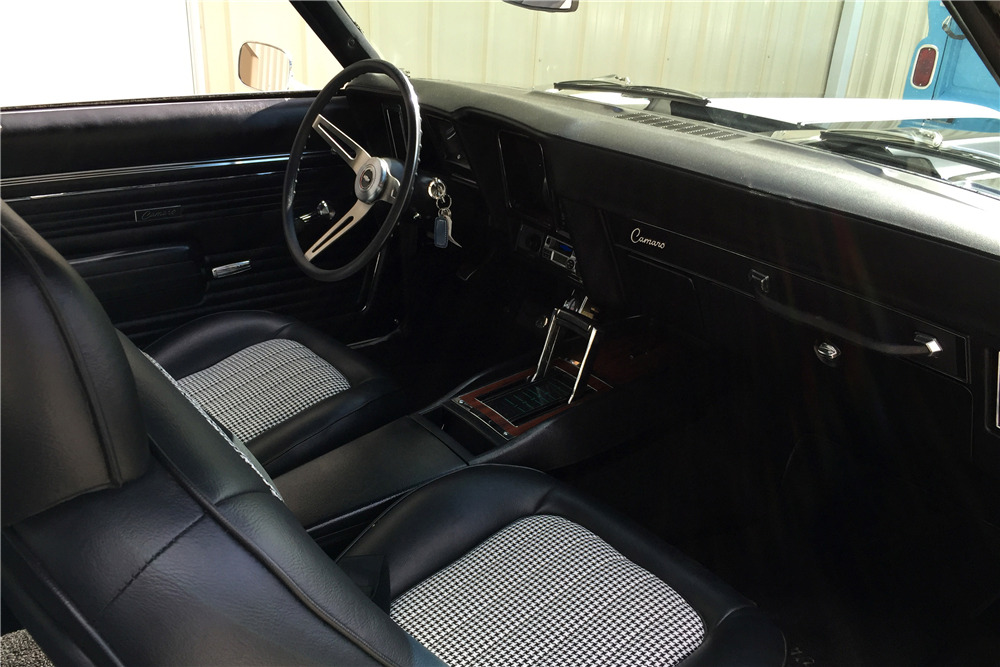 1969 CHEVROLET CAMARO CUSTOM COUPE - Interior - 196459