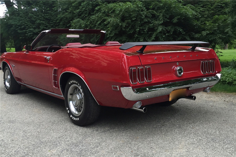 1969 FORD MUSTANG CONVERTIBLE - Rear 3/4 - 197005