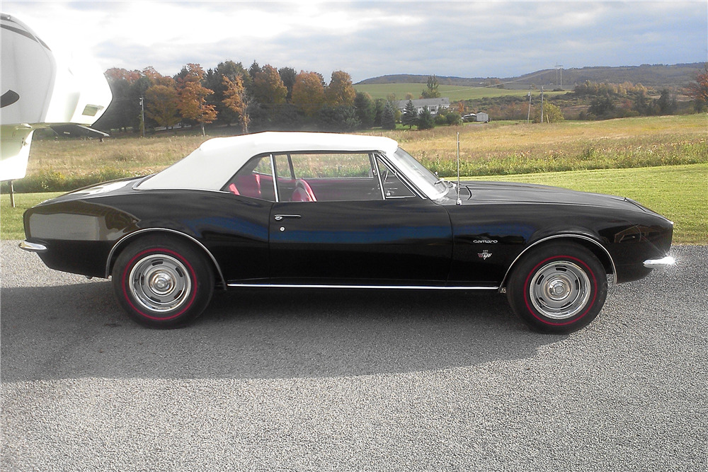 1967 CHEVROLET CAMARO CONVERTIBLE - Side Profile - 197126