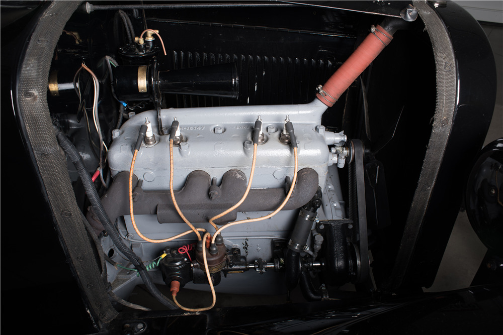 1925 DODGE PADDY WAGON - Engine - 197199