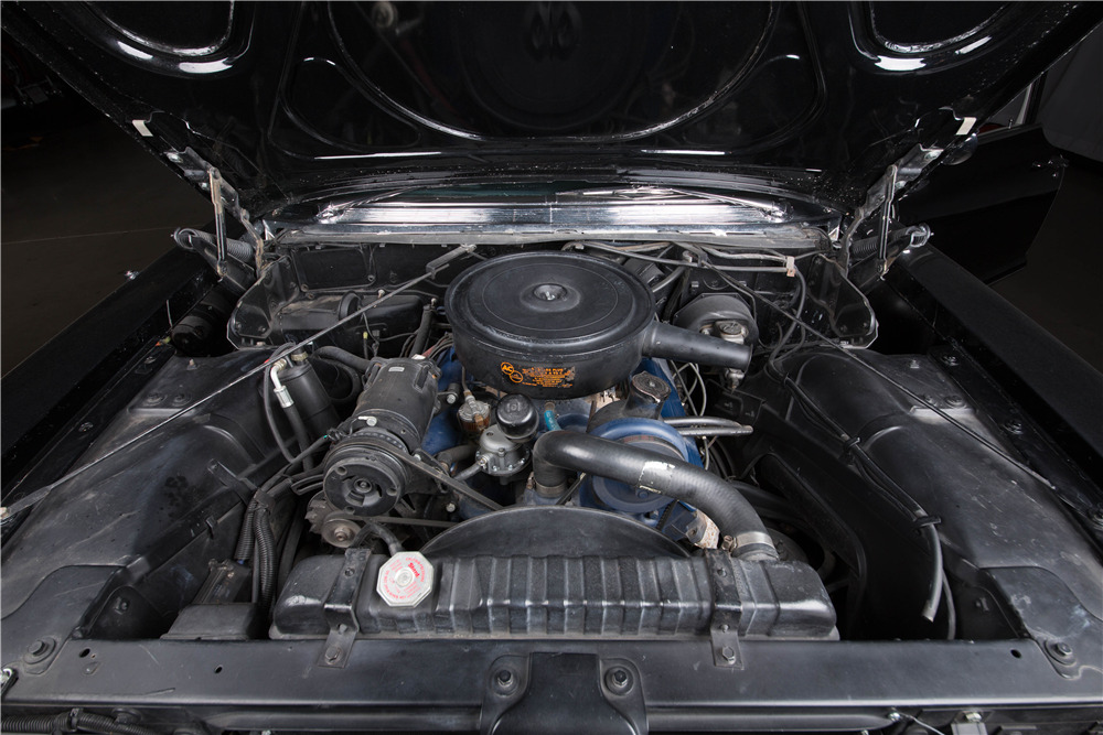 1961 CADILLAC FLEETWOOD SERIES 75  - Engine - 198060