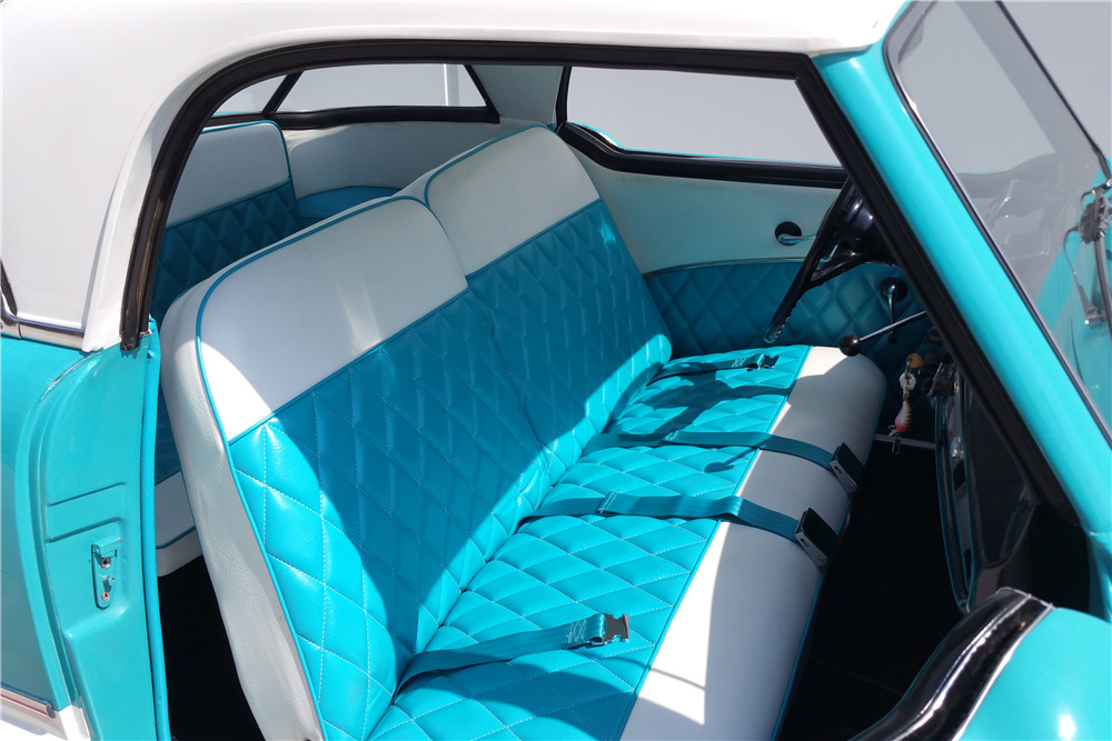 1956 NASH METROPOLITAN  - Interior - 198068