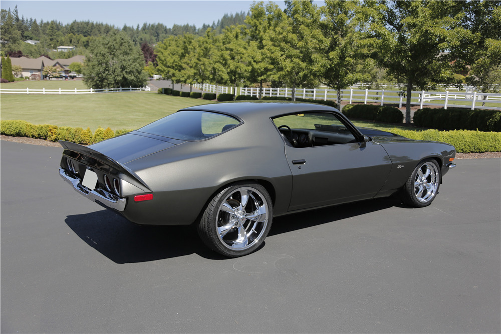1970 CHEVROLET CAMARO CUSTOM COUPE - Rear 3/4 - 198109