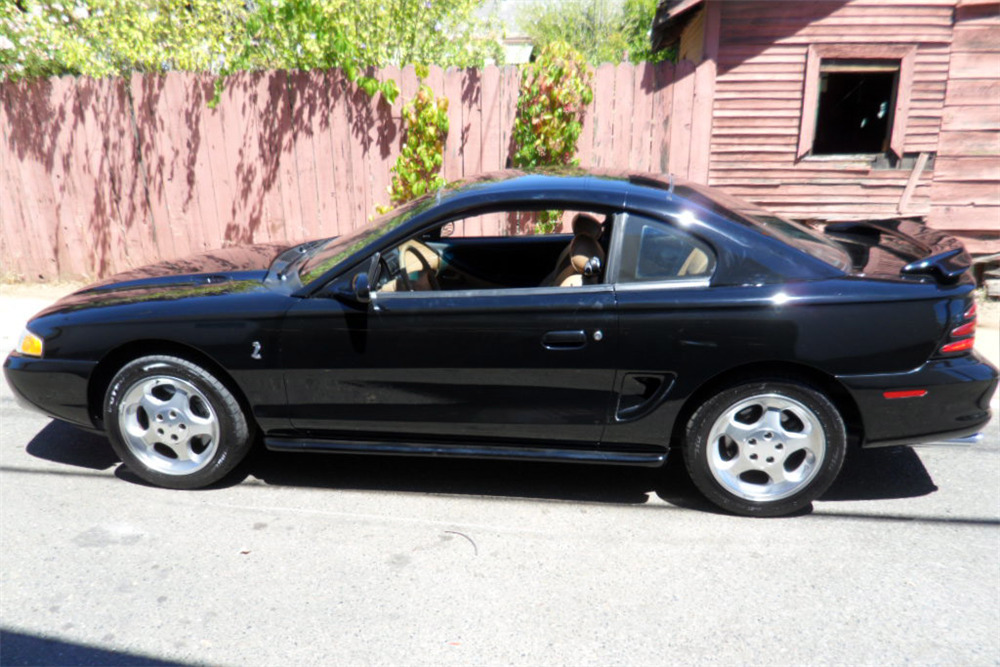 1994 FORD MUSTANG COBRA  - Side Profile - 198114