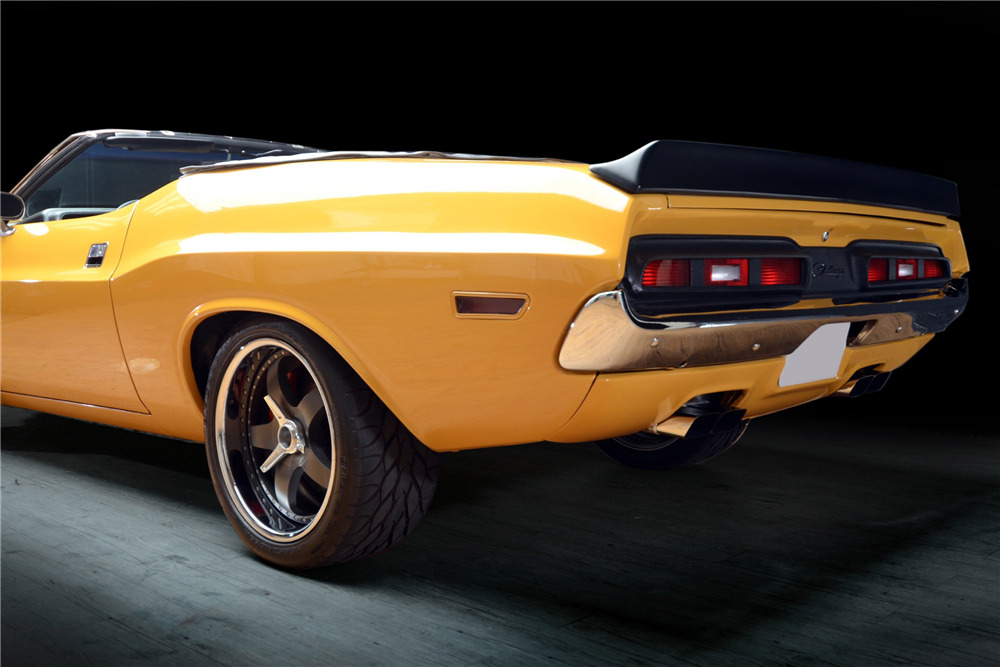 1971 DODGE CHALLENGER R/T CUSTOM CONVERTIBLE - Rear 3/4 - 198141