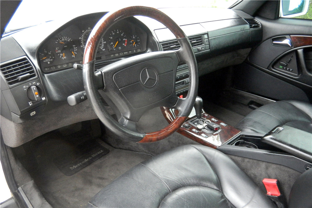 1997 MERCEDES-BENZ SL500 CONVERTIBLE - Interior - 198143