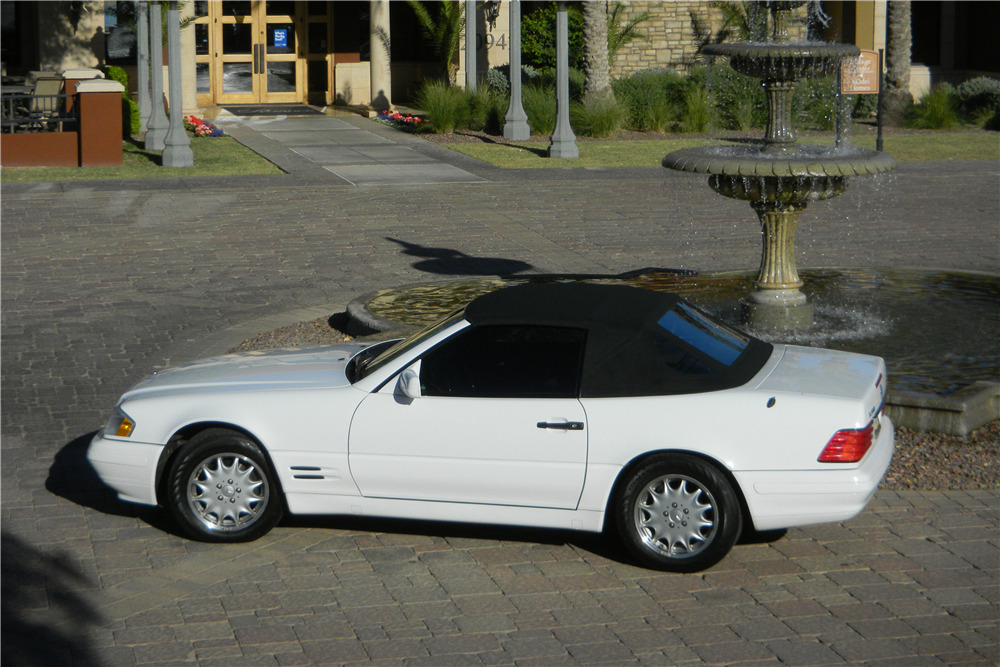 1997 MERCEDES-BENZ SL500 CONVERTIBLE - Rear 3/4 - 198143