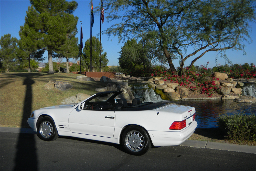 1997 MERCEDES-BENZ SL500 CONVERTIBLE - Side Profile - 198143