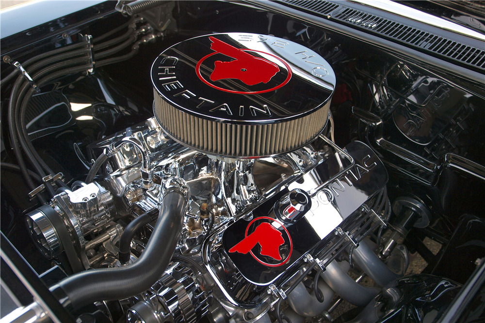 1957 PONTIAC CHIEFTAIN CUSTOM HARDTOP - Engine - 198192