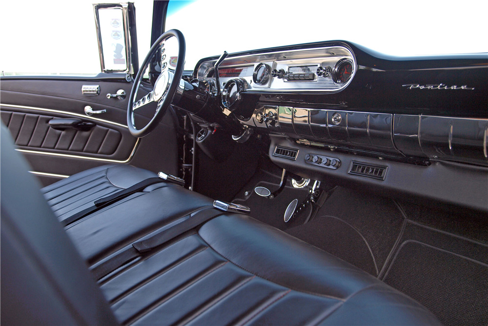 1957 PONTIAC CHIEFTAIN CUSTOM HARDTOP - Interior - 198192