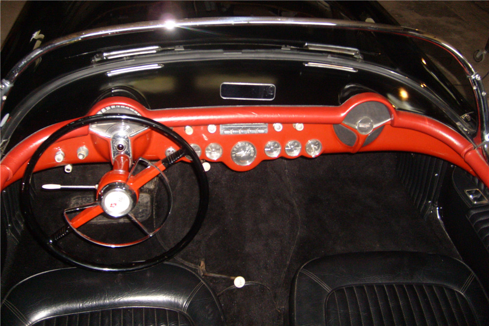 1954 CHEVROLET CORVETTE 235/150 CONVERTIBLE - Interior - 198281