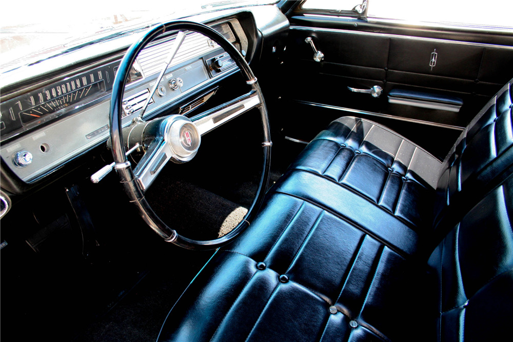 1965 OLDSMOBILE F-85  - Interior - 198306