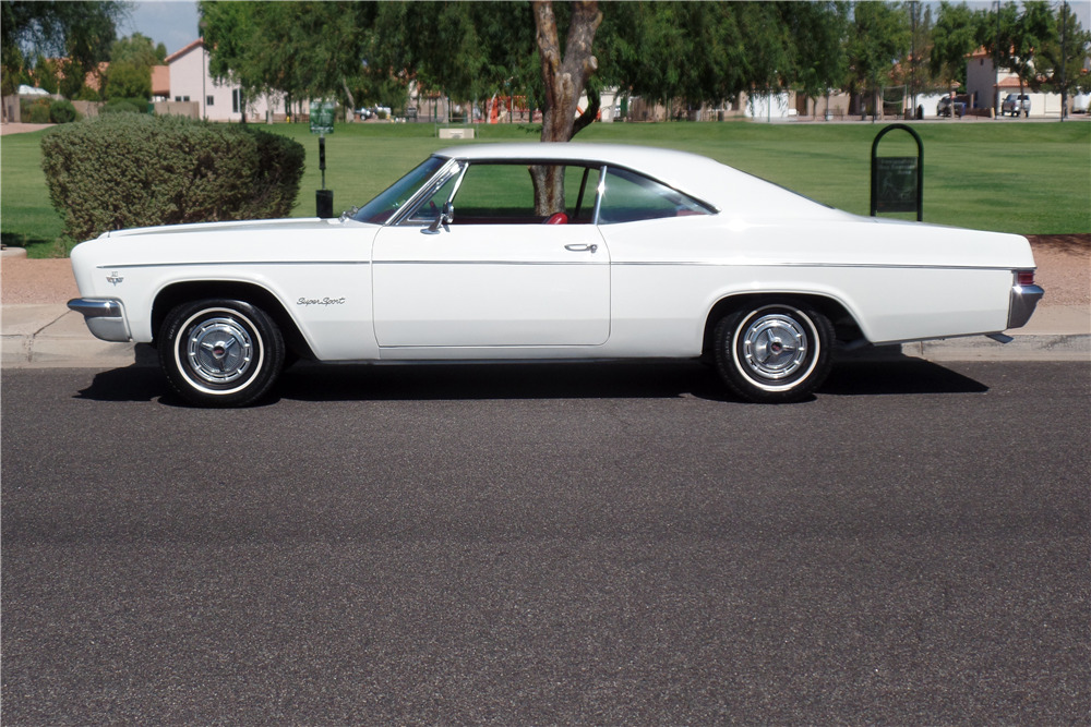 1966 CHEVROLET IMPALA SS  - Side Profile - 198384
