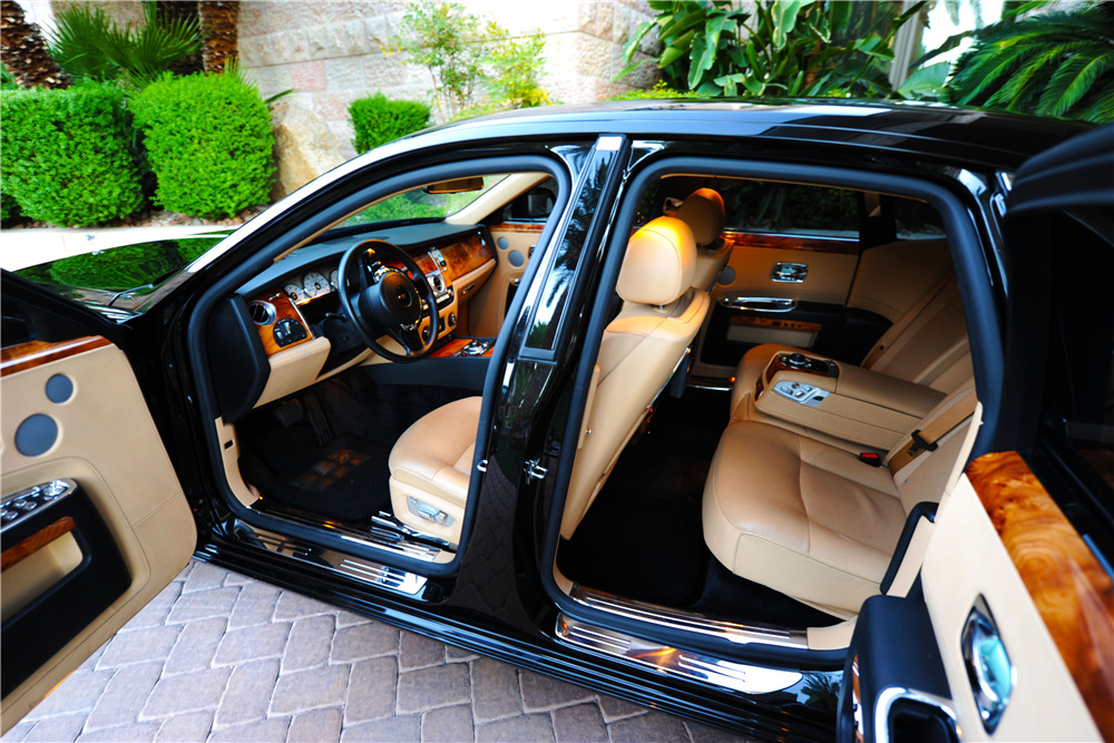 Rolls Royce Phantom Рё Geely ge