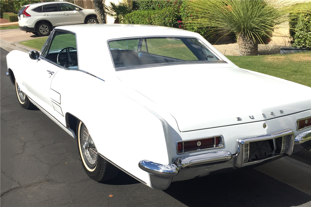 63 Riviera Rear 1963 BUICK RIVIERA - Rear 3/4 - 198528
