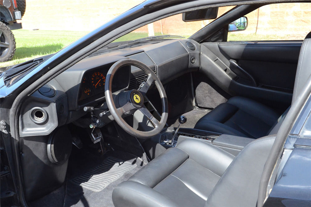 1991 FERRARI TESTAROSSA  - Interior - 198581