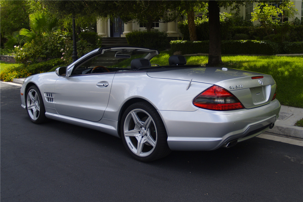 Mercedes Benz SL 2010